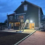 Maison Chez Coco 펜션 *